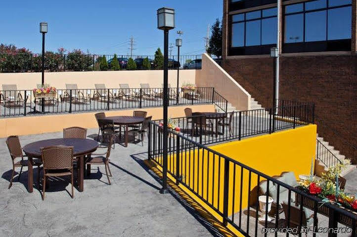 Hotel Crowne Plaza Cleveland Airport By Ihg Middleburg Heights Exterior foto